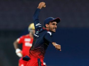 IPL 2022: RCB should have trusted Shahbaz Ahmed with one more over - Wasim Jaffer