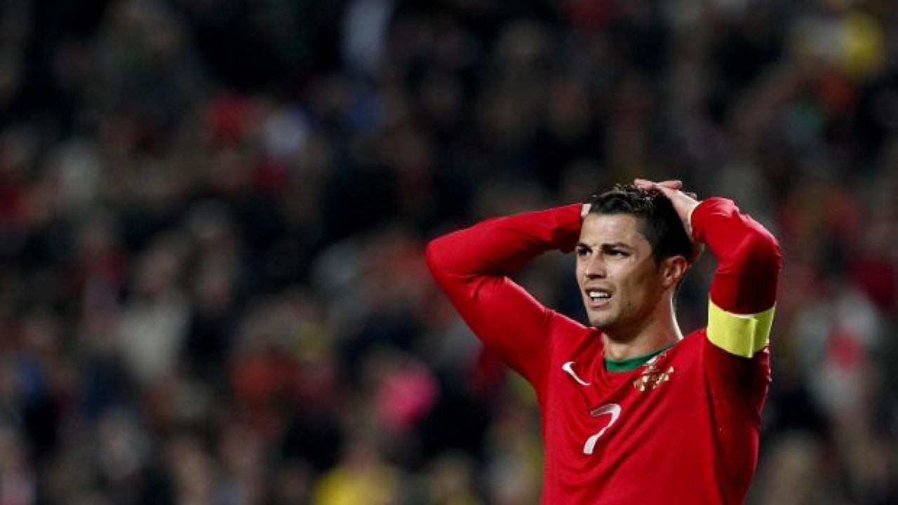 World Cup 2022: Portugal coach 'really didn't like' Ronaldo's reaction to  being subbed off