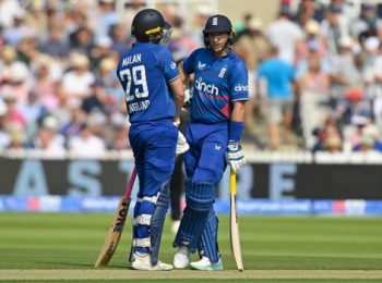 Dawid Malan and Joe Root